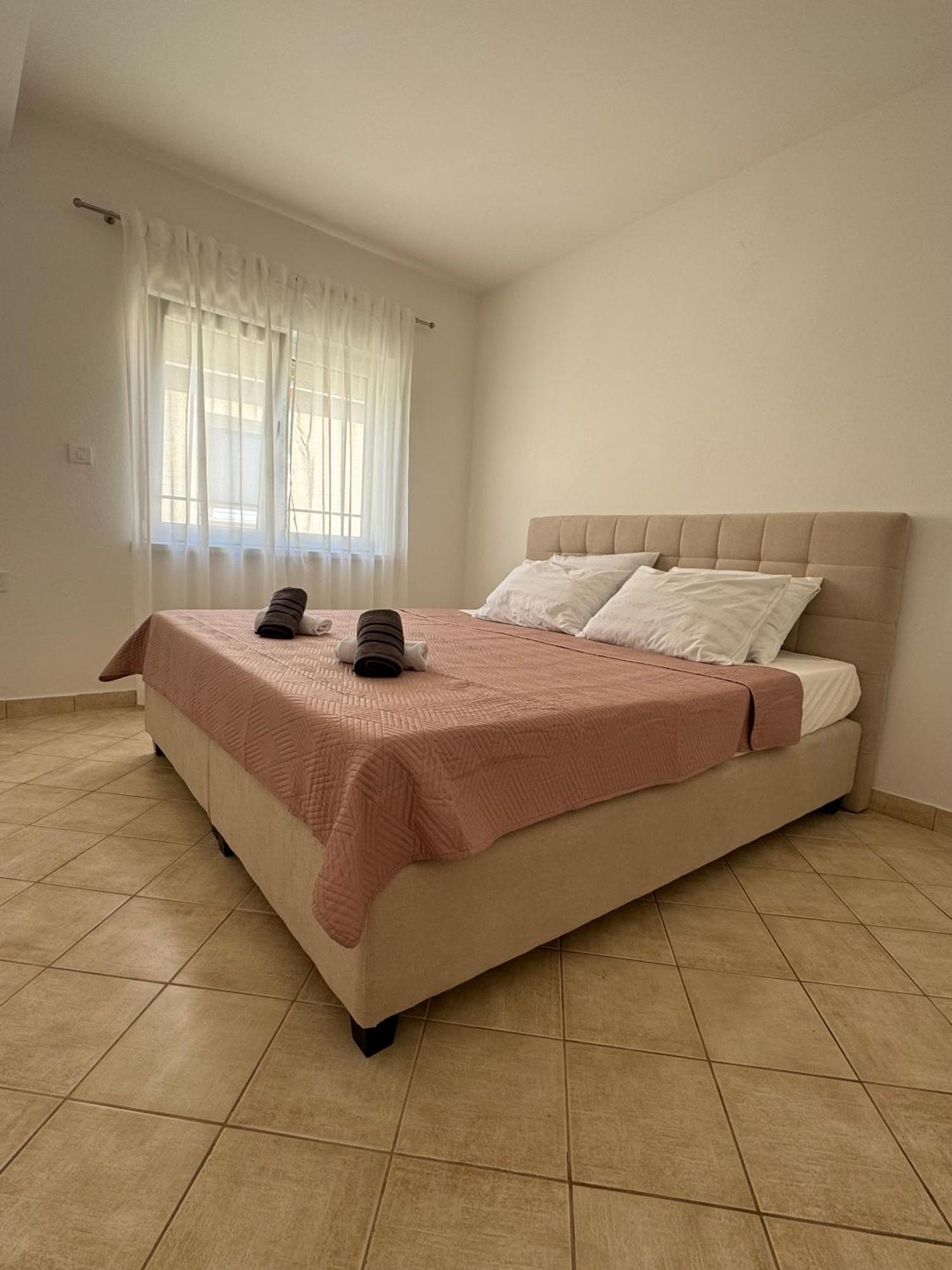 Apartmani Ivano Vir Exterior photo