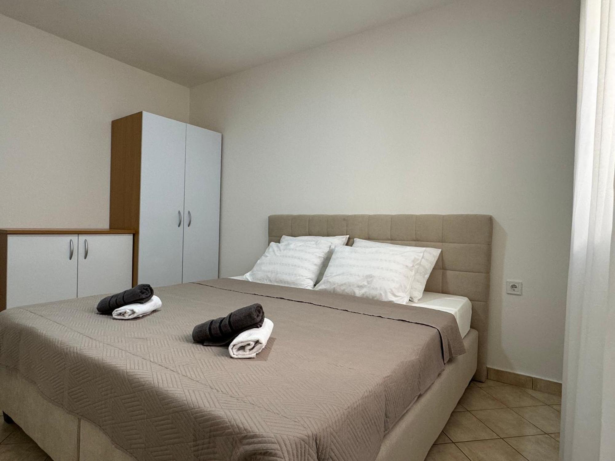 Apartmani Ivano Vir Exterior photo