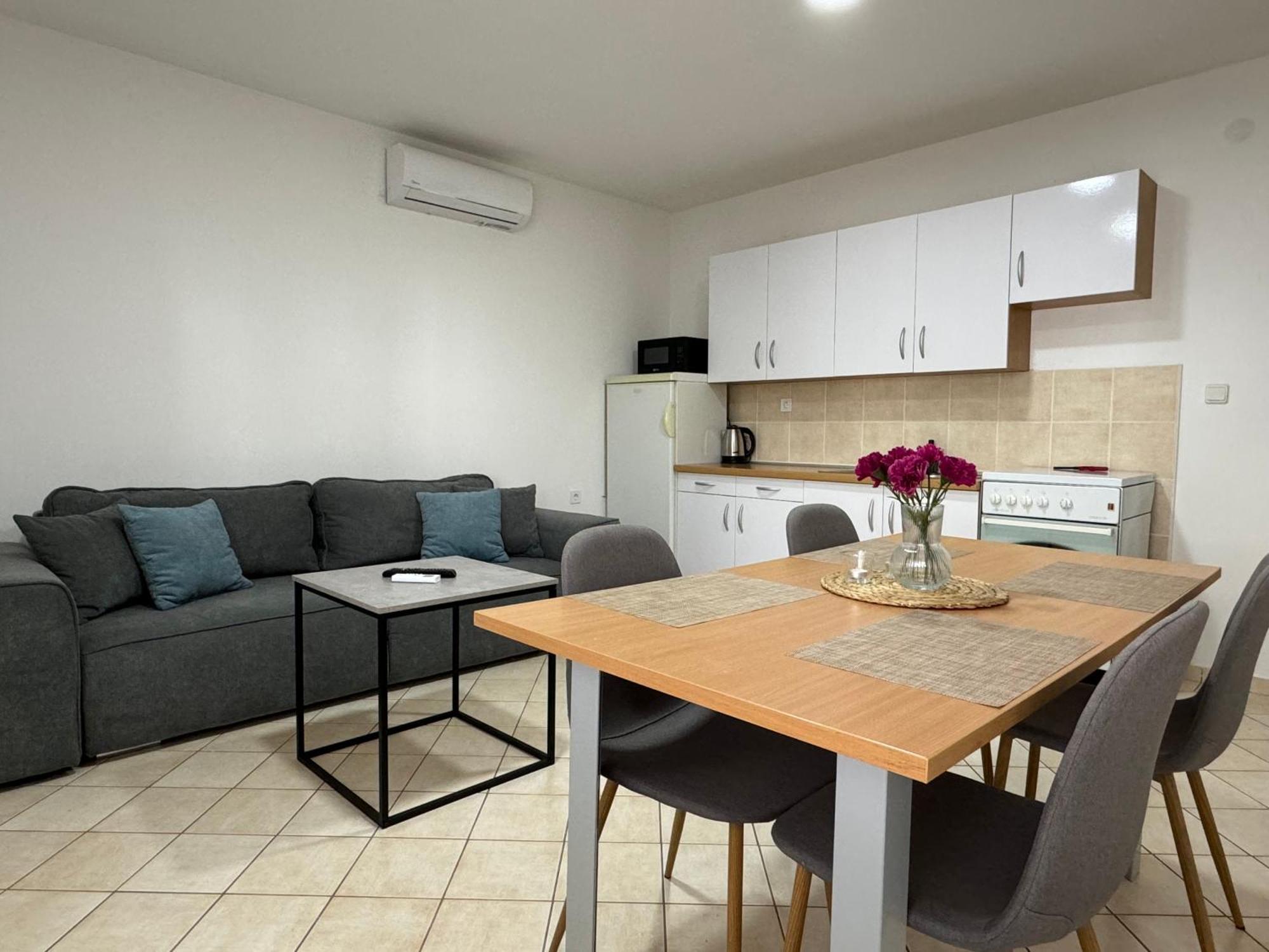 Apartmani Ivano Vir Exterior photo